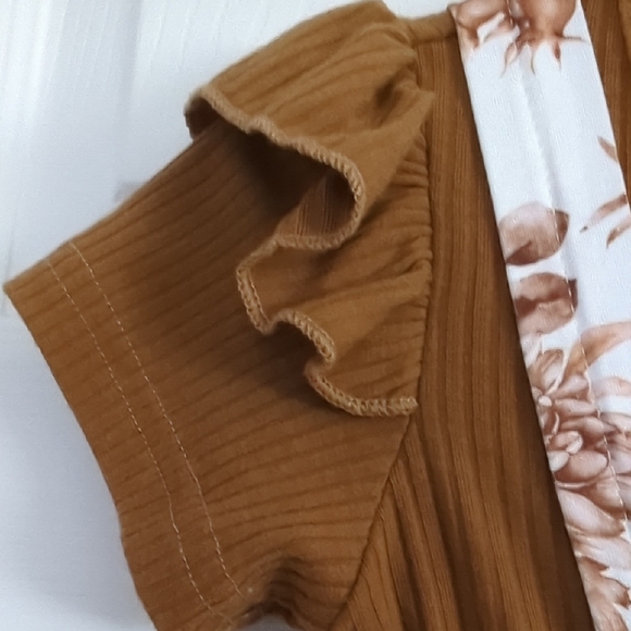 Floral Suspender Baby Romper - Picture 5 of 8